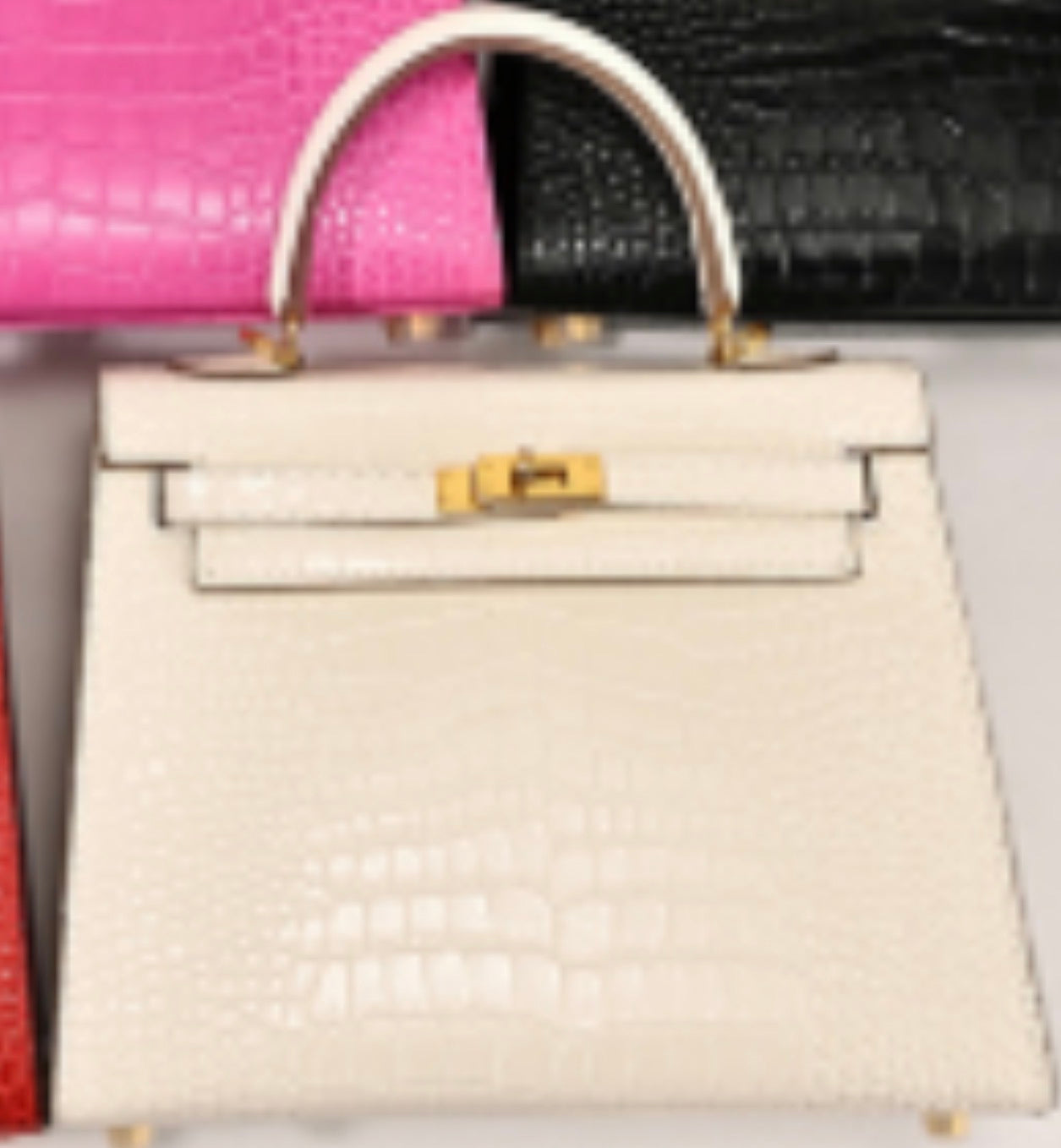 Alligator/ Ostrich effect Leather bag
